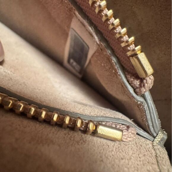 Auth Chloe Calfskin Suede Medium Faye Shoulder Bag in Motty Grey - Picture 16 of 16